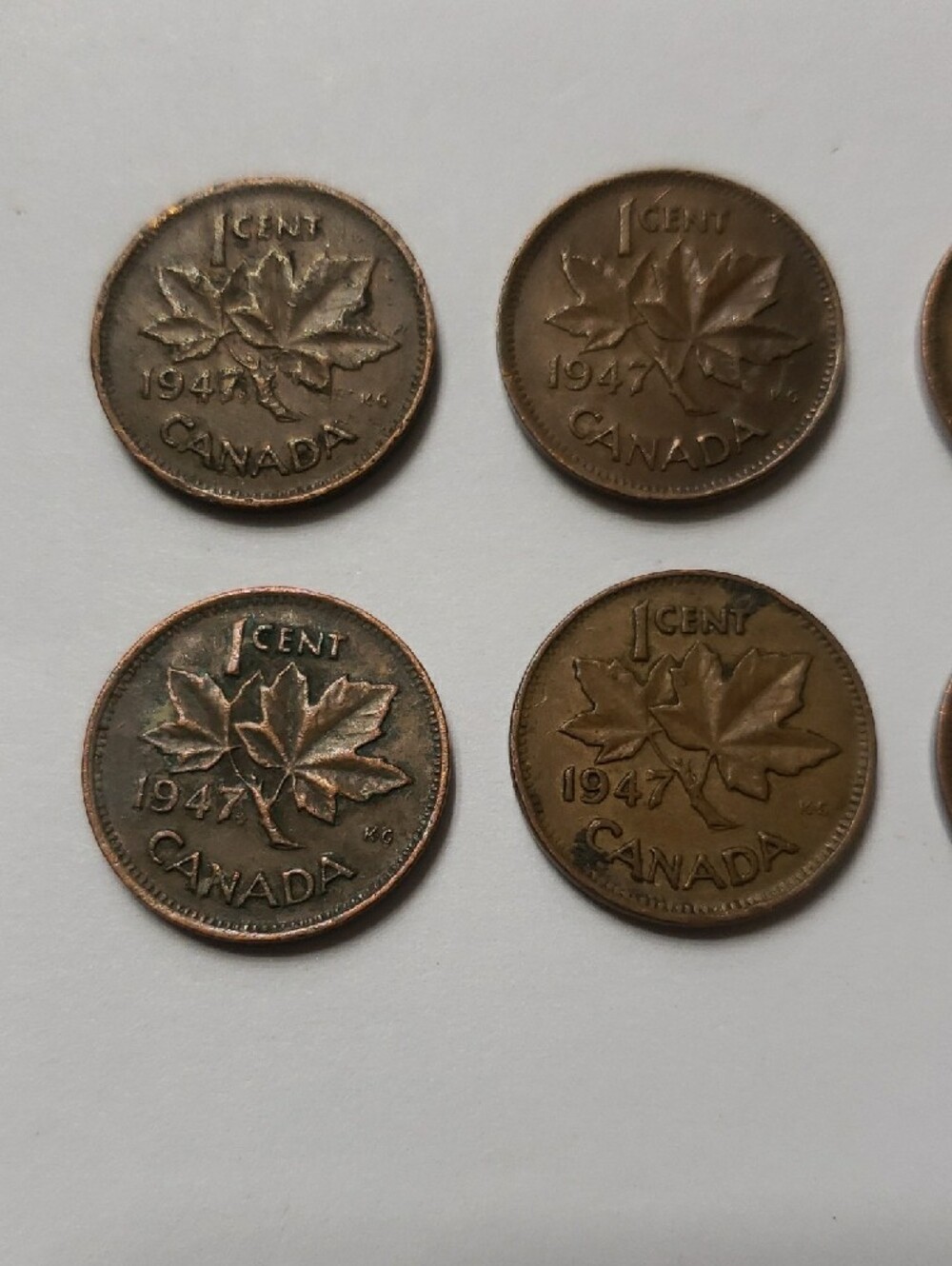 Vintage 1947 Canadian 1 Cent Coins - Brown - Picture 2 of 6
